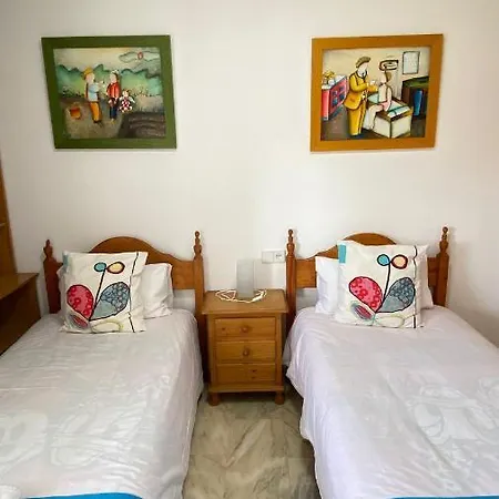 Playa Huelin Apartamento * Malaga